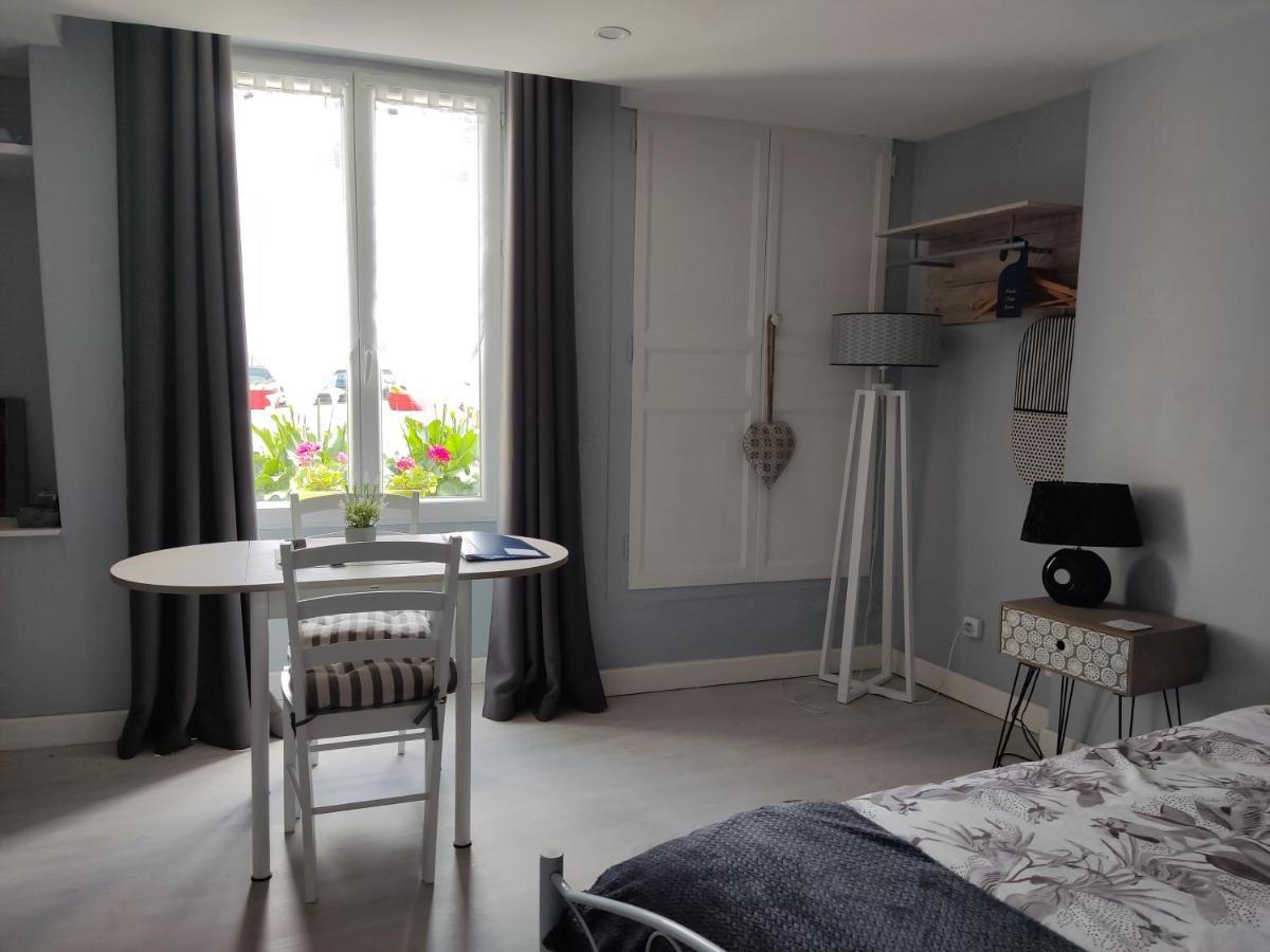 Bed and Breakfast 16 Bel Air Saint-Bonnet-de-Bellac Esterno foto