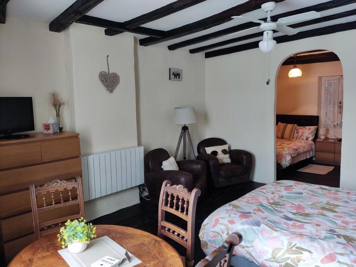 Bed and Breakfast 16 Bel Air Saint-Bonnet-de-Bellac Esterno foto